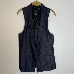 EXPRESS Blue Chambray Hook Front Vest Size 8 NWT